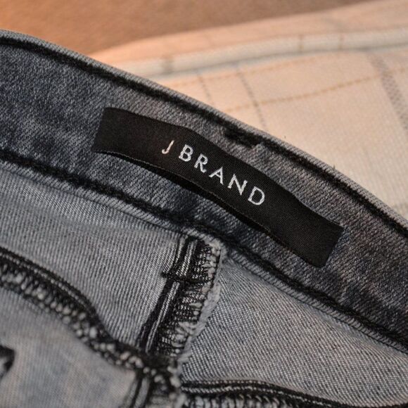 J Brand Maria High Rise Jeans Grey Dove Sz 26 - Picture 6 of 9